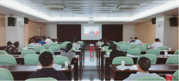 广东省民族宗教委党组理论学习中心组专题学习党的十九届四中全会精神.png